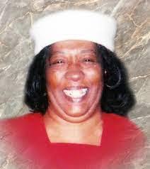 Sarah Dickard's Instagram, Twitter & Facebook