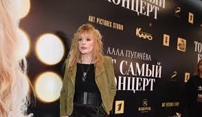 Алла пугачева (15 апреля 1949). Alla Pugacheva Silno Izmenilas Foto Instagram Maksim Galkin Vozrast Biografiya Poslednie Novosti Shou Biznes Dni Ru