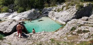 So glasklar wie die soca, so unberührt sind die wege der julischen alpen. Camp Soca Traumhafter Naturcamping Am Schonsten Fluss Europas Outdoorkid