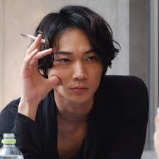 画像 クール 爬虫類顔男子の画像まとめ ミステリアス naver まとめ drawing people faces aesthetic people pose reference photo