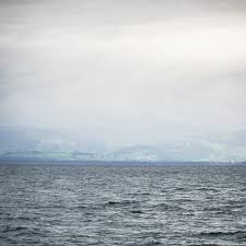 Die toten vom bodensee ein fischer geht auf seinem boot plötzlich in flammen auf und verbrennt bei lebendigem leib. Die Toten Im Bodensee Thema Vorarlberg
