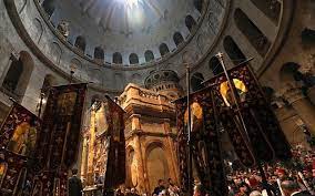 المسيحيون يحتفلون بـ سبت النور حسب التقويم الشرقي في القدس المحتلة. Ù…Ø³ÙŠØ­ÙŠÙˆÙ† Ø§ÙˆØ±Ø«ÙˆØ°ÙƒØ³ Ø§Ø­ØªÙÙ„ÙˆØ§ Ø¨Ù€ Ø³Ø¨Øª Ø§Ù„Ù†ÙˆØ± ÙÙŠ ÙƒÙ†ÙŠØ³Ø© Ø§Ù„Ù‚ÙŠØ§Ù…Ø© ØªØ§ÙŠÙ…Ø² Ø£ÙˆÙ Ø¥Ø³Ø±Ø§Ø¦ÙŠÙ„