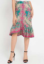 See more ideas about rok batik modern, batik skirt, batik kebaya. 30 Model Rok Batik Modern Lilit Panjang Pendek