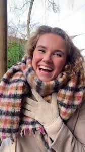 whoopsiedaisy in notting hill 🫶🏼🫶🏼🫶🏼#nottinghill #london #hughgrant  #juliaroberts #sisters