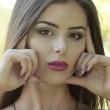 Leslie Dillard (@DillardLeslie)