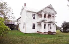 50 Historic Homes For Sale In Every State Across America Historic Homes For Sale Victorian Farmhouse Historic Homes