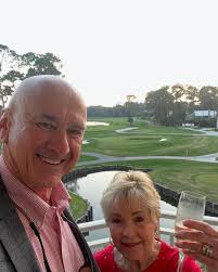 The Holidays🎄￼Have started!! 💕 Brunch🍾 w/ Steve & Molly Casey Hepler in  #Charleston, & then to The Sea Pines Resort w/ Nancy Jane Hutchinson 🎁 and  all