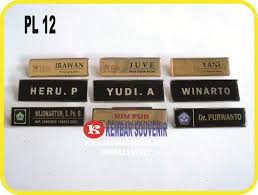 Baik dilingkarkan pada leher maupun di tempelkan di dada menggunakan penjepit magnet atau peniti. Cara Membuat Name Tag Yg Kreatif