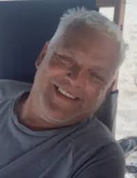 Brad Riggs's Instagram, Twitter & Facebook