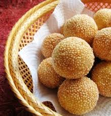 Mulai dari panganan tradisional hingga cemilan dengan rasa manis maupun asin. 7 Kue Dari Tepung Ketan Yang Legitnya Bikin Nagih Pergikuliner Com