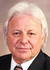 Larry Bellew's Instagram, Twitter & Facebook