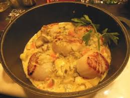 Il Fait Gris Les Jours Raccourcissent Mais On A Une Bonne Nouvelle Pour Vous C Est La Pleine Saiso Cassolette De St Jacques Recette Cassolette Tagliatelles