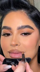 Abigail Serna (abbysernaas)