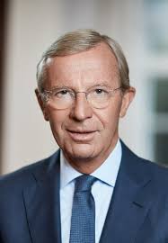 Landtagspräsidentin Dr. Brigitta Pallauf Liebe Teilnehmende des Salzburger  Jugendlandtages 2022! Auf den folgenden 50 Seiten fi