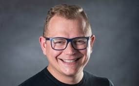 Prezes Columbus Energy: Zielona energia ze słońca i wiatru to już nie tylko  ekologia, a czysta ekonomia