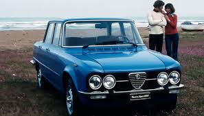 94 hp) at 5500 rpm and similar trim to the 1300 ti. Alfa Romeo Giulia Super Interno Virgilio Motori