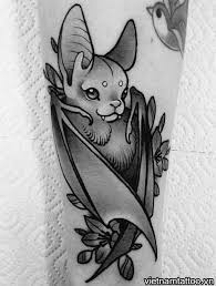 Chó và sói xám thuộc nhóm chị em, giống như những loài sói hiện đại đều không có họ hàng gần đến những loài sói được thuần hóa đầu tiên, đồng chó cũng là loài động vật đầu tiên được con người thuần hóa. 199 Máº«u Hinh XÄƒm Con DÆ¡i Ä'Æ°á»£c Tuyá»ƒn Chá»n Má»›i Nháº¥t