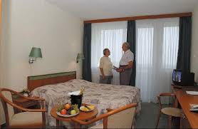 Sleeping here can cost as little as 60 ¤, check out offers for a better price. Hunguest Hotel Freya Elofoglalasi Akcio