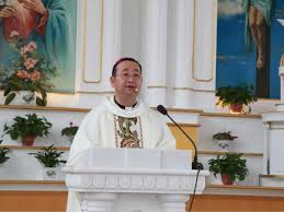 From old galician and old portuguese bispo, from latin episcopus, from ancient greek ἐπίσκοπος (epískopos). China Reconhece Terceiro Bispo Catolico Em Pouco Mais De Um Mes Mas Perseguicoes Continuam Sete Margens