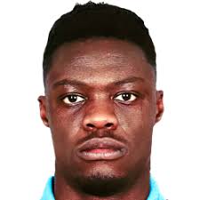 Trabzonspor'da kampa zamanında gelmediği için tartışma konusu olan ekuban'la ilgili ilginç gelişmeler yaşanıyor. Caleb Ekuban Football Manager 2020