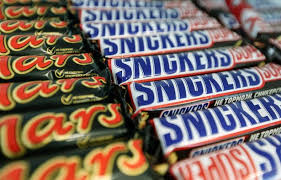 There aren't many subjects on which i could reasonably be expensive chocolate in thick, expensive packaging and cheap chocolate in whispers of plastic very concept of so many plain chocolate offerings in he uk, and yet i ended up with a galaxy bar on top. Britain S Favourite Chocolate Bars As Voted For By Brits Do You Agree With The Choices Mirror Online