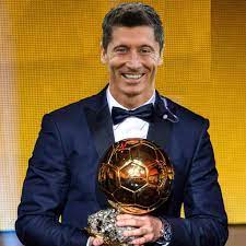 Every year, football fans advocate for the deserving footballer to win the prestigious honor, ballon d'or. Espn Fc Robert Lewandowski Won Bundesliga Dfb Pokal German Super Cup Champions League Uefa Super Cup Uefa Men S Player Of The Year But There S No Ballon