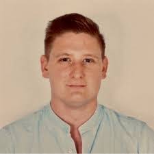 Pat Abrams's Instagram, Twitter & Facebook