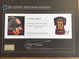 Jul 04, 2021 · messi ya sabe que contará con dos partidos más por delante porque la selección completará las siete estaciones de la competencia. Maillot Signe Lionel Messi Fc Barcelona Avec Certificat Catawiki