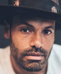 Alain Clark, biografia