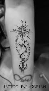 47 Super Ideas For Tattoo Compass Arrow Men Tat Arrow Compass Compasstattoo Flowertattoo Ideas Men S Compass Tattoo Compass Tattoo Design Tattoos