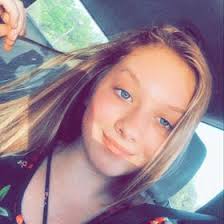 Haley Simmons (haleygracesimmons)