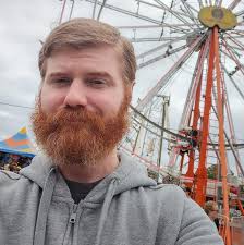 Can card go into green white commander deck?