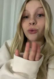 Emma Kern (@emma.kern7)