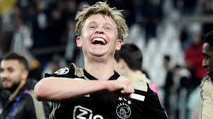 Komende zondag start het team van john heitinga met. Berita Transfer Frenkie De Jong Tak Menyesal Tinggalkan Ajax Goal Com