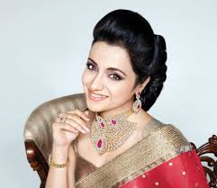 50 best hairstyles to wear with saree: Hairstyles For Sarees Wrytin