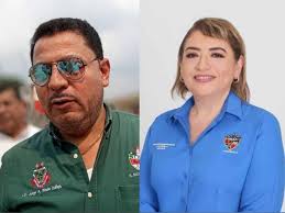 municipiosur.comSe pintan de “guindas” varias secciones petroleras de la  zona sur de Veracruz. 1.-MINATITLÁN. Jorge Wade Zúñiga, Secretario General  y Jefe Político de la Sección 10. El famoso “Tigre Wade” no se anduvo por  las ramas para confirmar ...