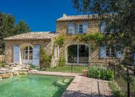 Le Mas De La Location De Vacances Mas En Pierre A Piolenc Vaucluse Photo 21322 Credits Maison En Provence Maison En Provence Maison Provencale Belle Maison