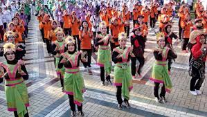 Maybe you would like to learn more about one of these? 14 Tarian Adat Tradisional Dari Daerah Maluku Dan Penjelasannya Silontong