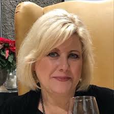 Antoinette Machado's Instagram, Twitter & Facebook