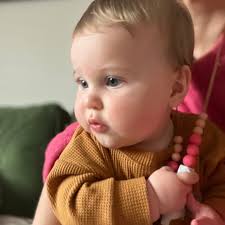 Pink Silicone Breastfeeding Necklace // Nursing Necklace, Chewellery,  Sensory, Fiddle Necklace, New Mum Gift, Baby Shower Present, Baby Girl