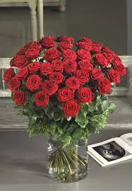 Acquista splendidi mazzi di fiori per ogni occasione. Interflora Fleurop Italia Klimt Bouquet Di Cinquanta Rose Rosse Stelo Medio Con Del Verde Decorativo Https It It F Mazzo Di Rose Bouquet Di Rose Bouquet