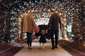 27 Fantastic Christmas Family Vacation Ideas and Destinations