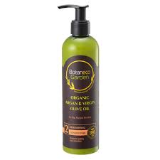 Let me bore you with history behind the purchase of this product. Botaneco Garden Organic Argan Virgin Olive Oil Replenishing Conditioner Reviews