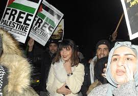 Supermodel bella hadid has been doing her bid to highlight the ongoing atrocities by israel's defence forces (idf) in palestine. 5 Times Bella Hadid Spoke Out In Support Of Palestine Mille