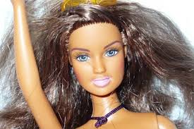 CALI GIRL LEA Beach Barbie doll $7.00