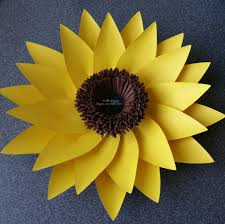 Giant paper flowers with pointy petals. Large Flower Petals Anyone Can Craft