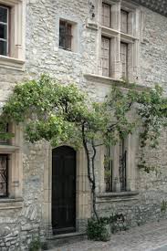 Drome France Similar Detailing On Windows To Our Apartment In Pezenas Maisons Francaises Belle Maison Pezenas