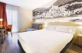The hotel offers wi fi throughout the property and has a conference room, a work desk and a business center. Express By Holiday Inn Girona Cami Dels Carlins 10 Salt 17190 Hotels Bb S