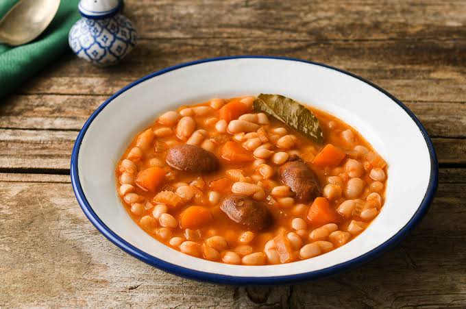 Alubias con Chorizo