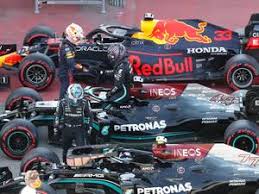 Williams en mclaren maken de dienst uit, maar het zijn andere nationaliteiten die er met de rijderstitel vandoor gaan. Formule 1 Ad Nl